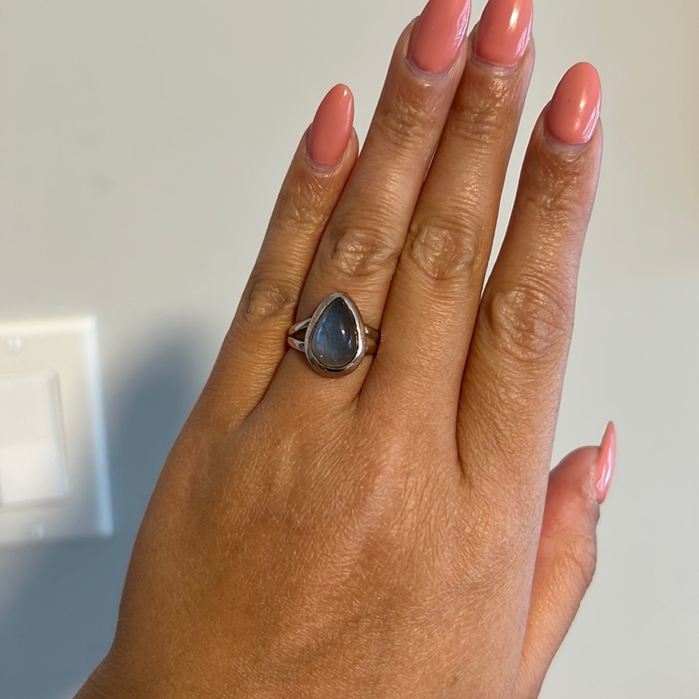 Labradorite ring - Picture 2 of 2